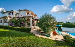 Gorgeous Home In Pula